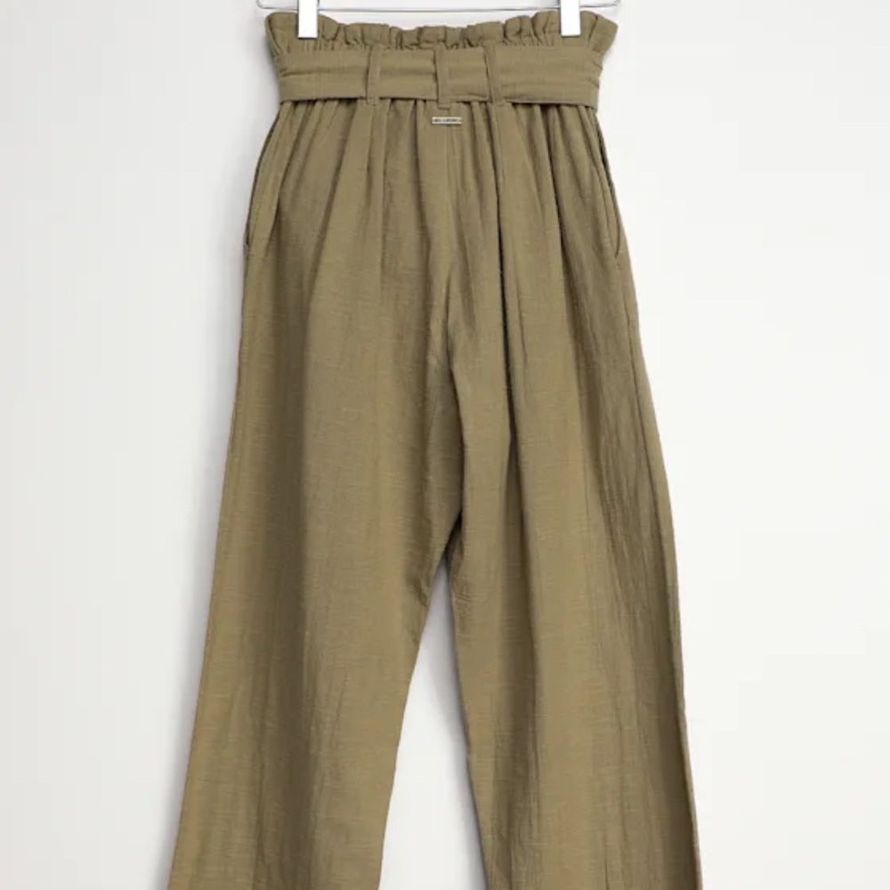 Billabong Cotton Green Cropped Paper-Bag Waist Pants - Picture 15 of 16